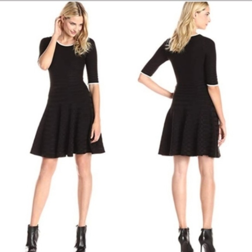 🆕 Ivanka Trump Dress - M